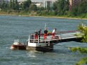 Einsatz Loeschboot und Rettungsboot Koeln Muelheim  P21